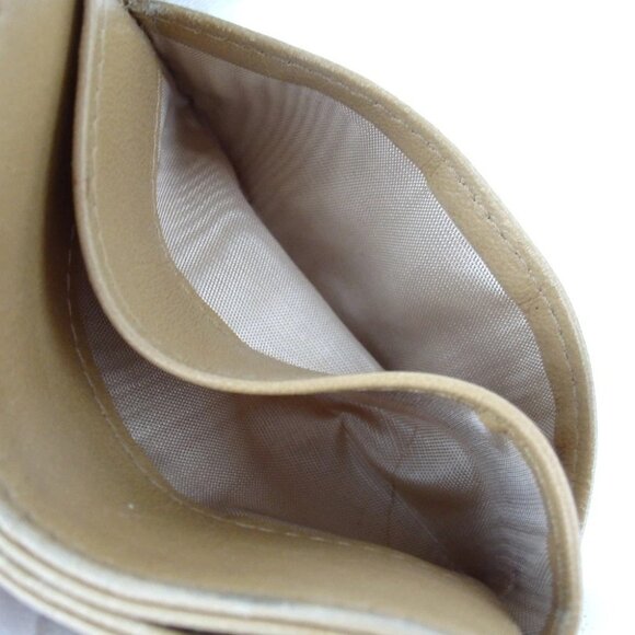 Authentic CHANEL Icon line Card Case leather [Used] - Picture 7 of 14